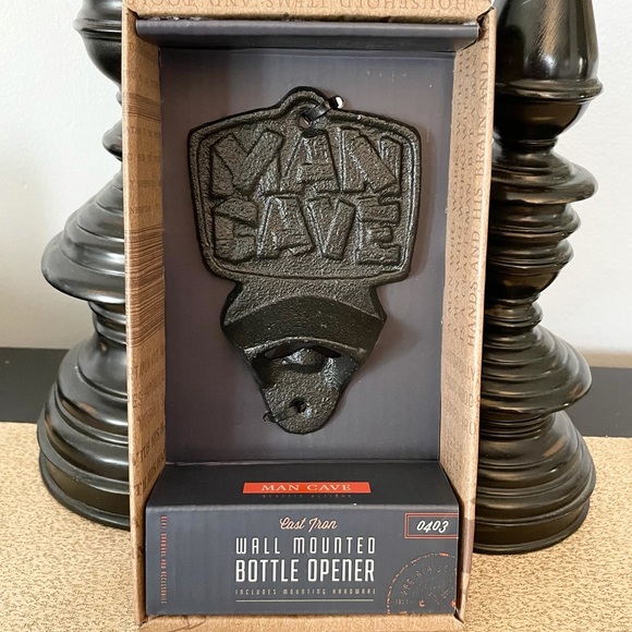 NWT Cast Iron MAN CAVE Wall Mounted Bottle Opener - Picture 2 of 3